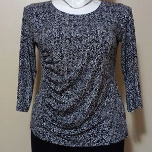PETER NYRARD PETITE BLOUSE SIZE PETITE L IN BEAUTIFUL BLACK AND WHITE